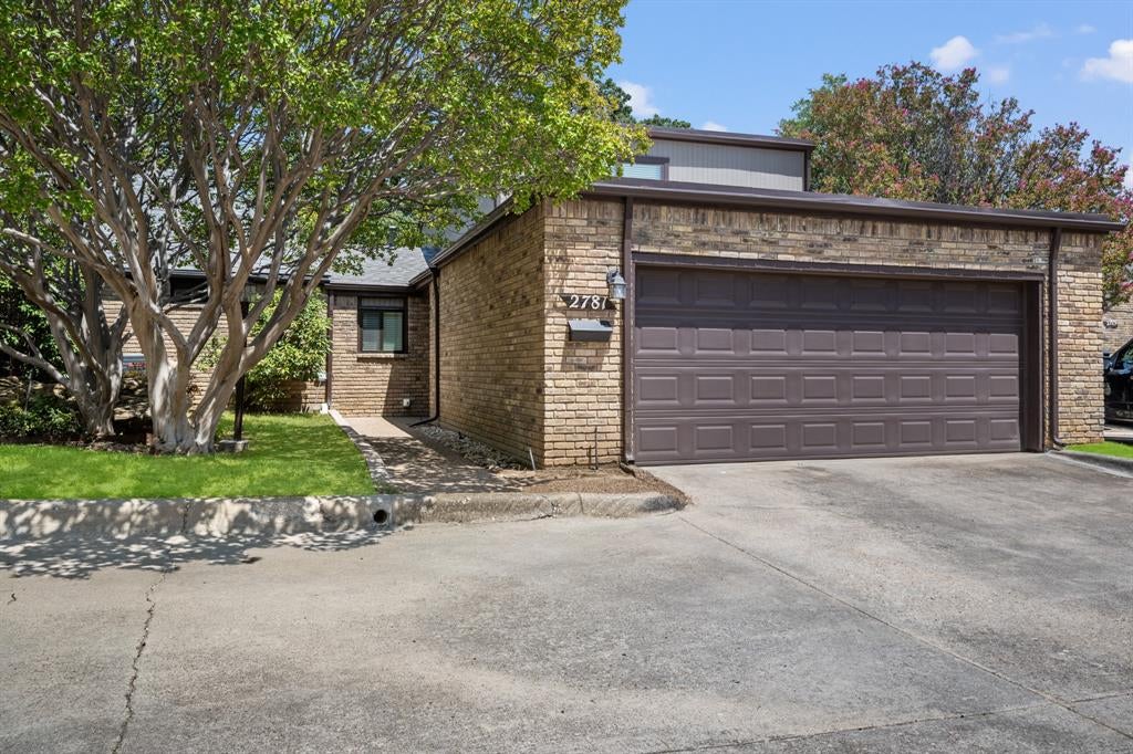2781 Fairway Park Street — photo