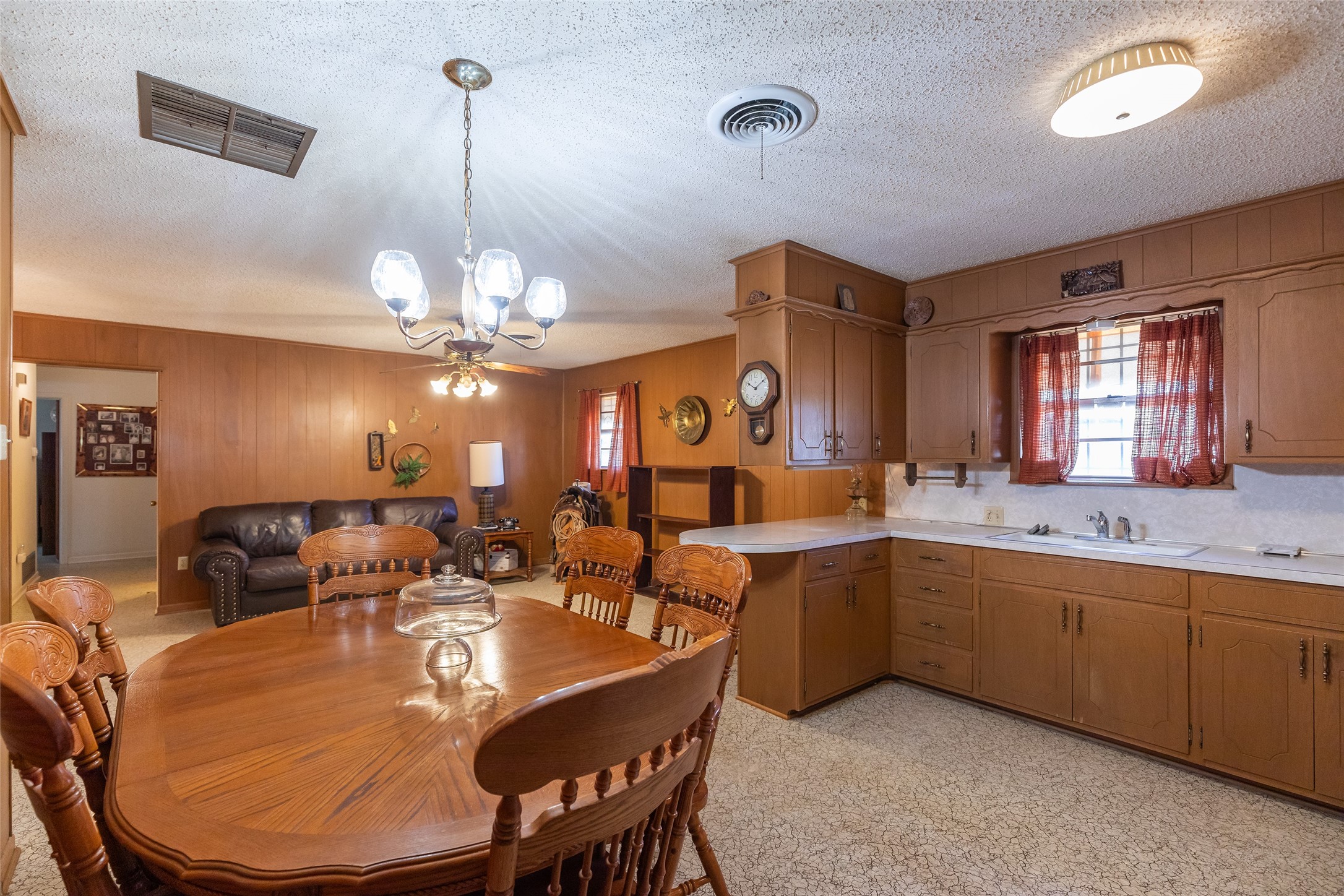 112 Cherry, Merkel, TX 79536 — photo 2