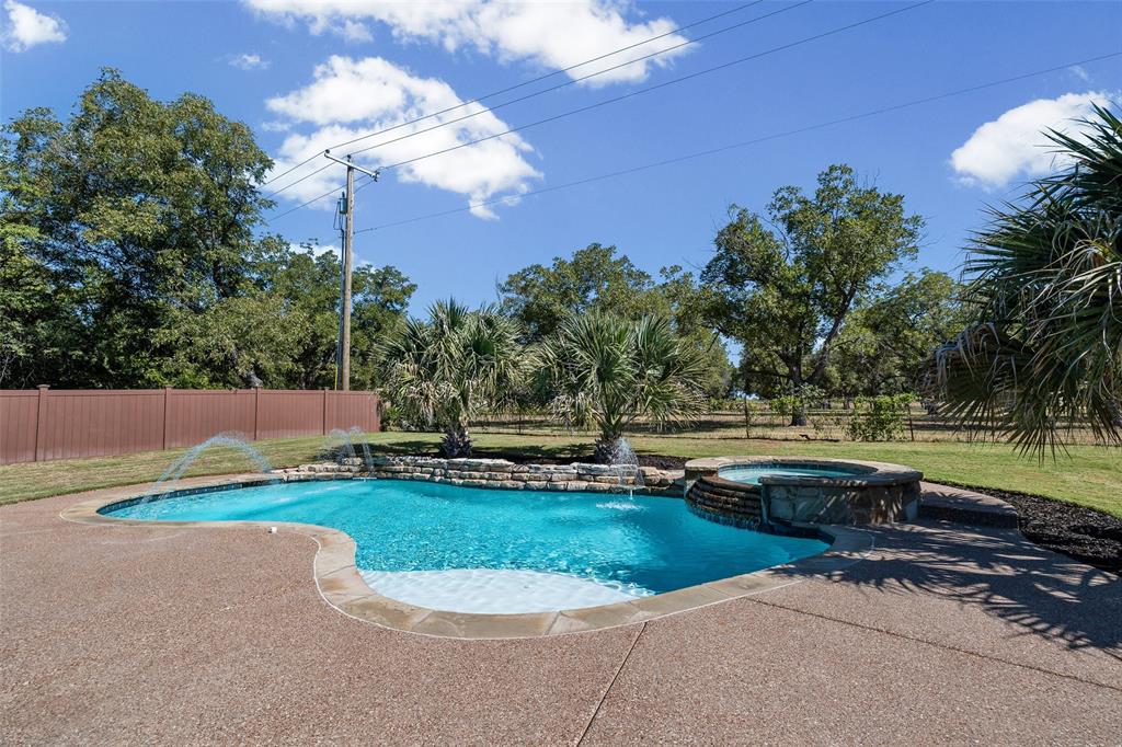 9719 Ravenswood Road — photo