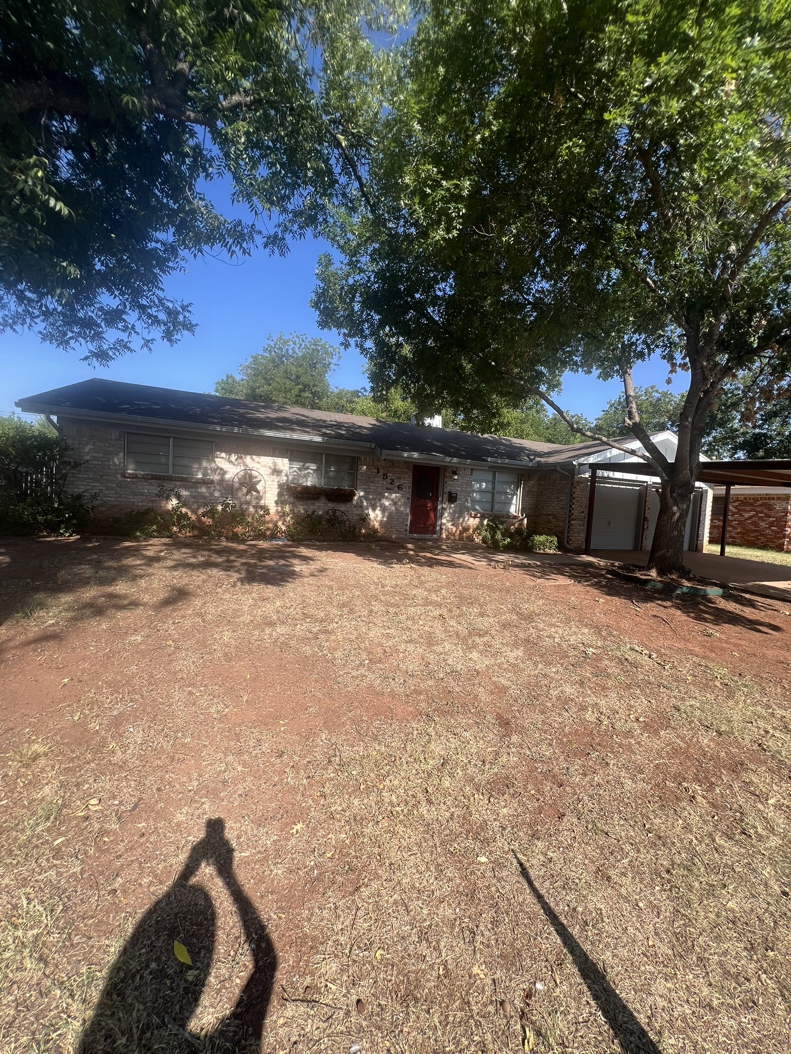 1526 Rosewood Drive — photo