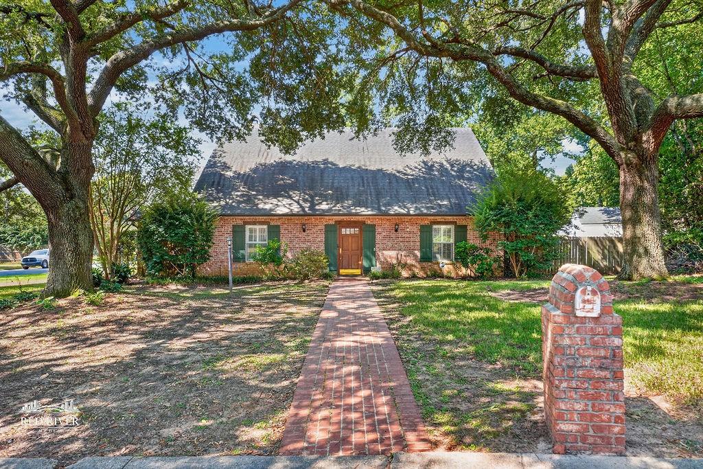 10130 Thornwood Drive — photo