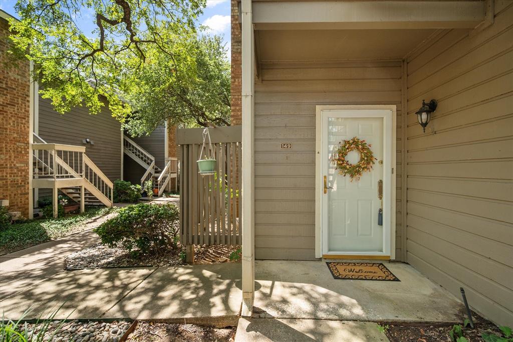 1206 Riverchase Lane 149 — photo
