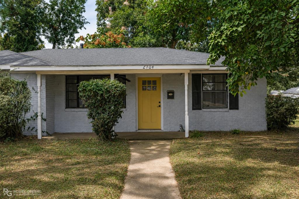 2704 E Cavett Drive — photo