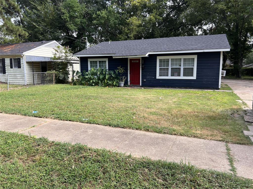 2831 Corbitt Street — photo