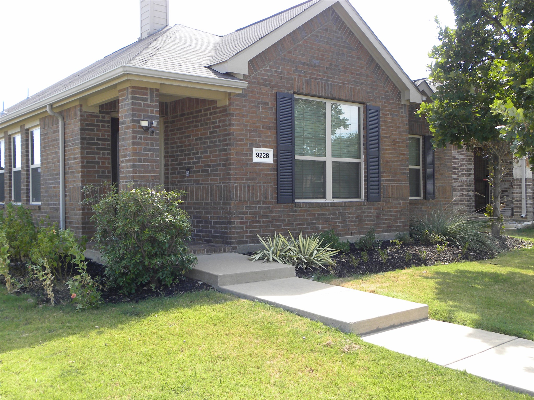 9228 Stewart Street — photo