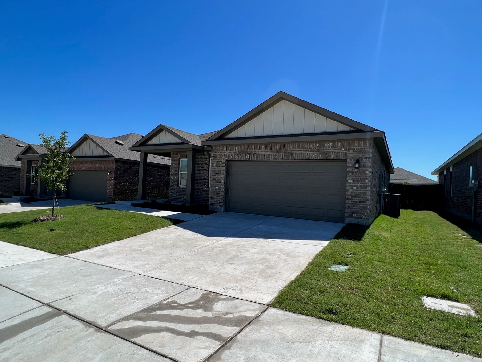 752 Richmond Drive — photo