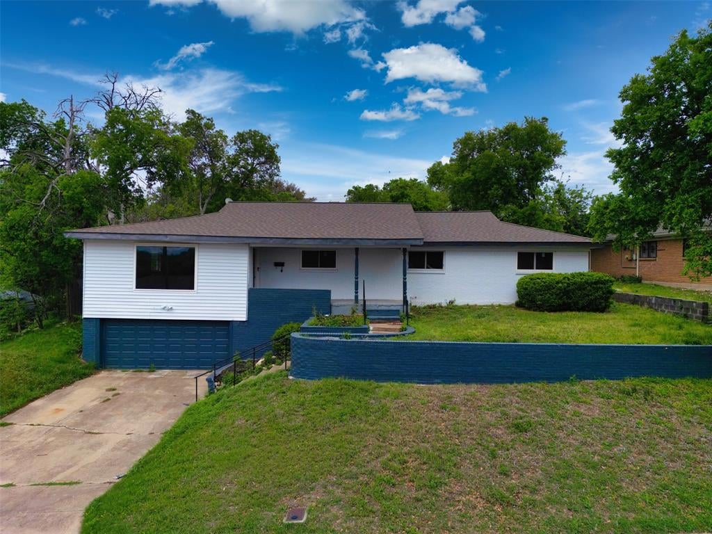7401 Trimble Drive — photo