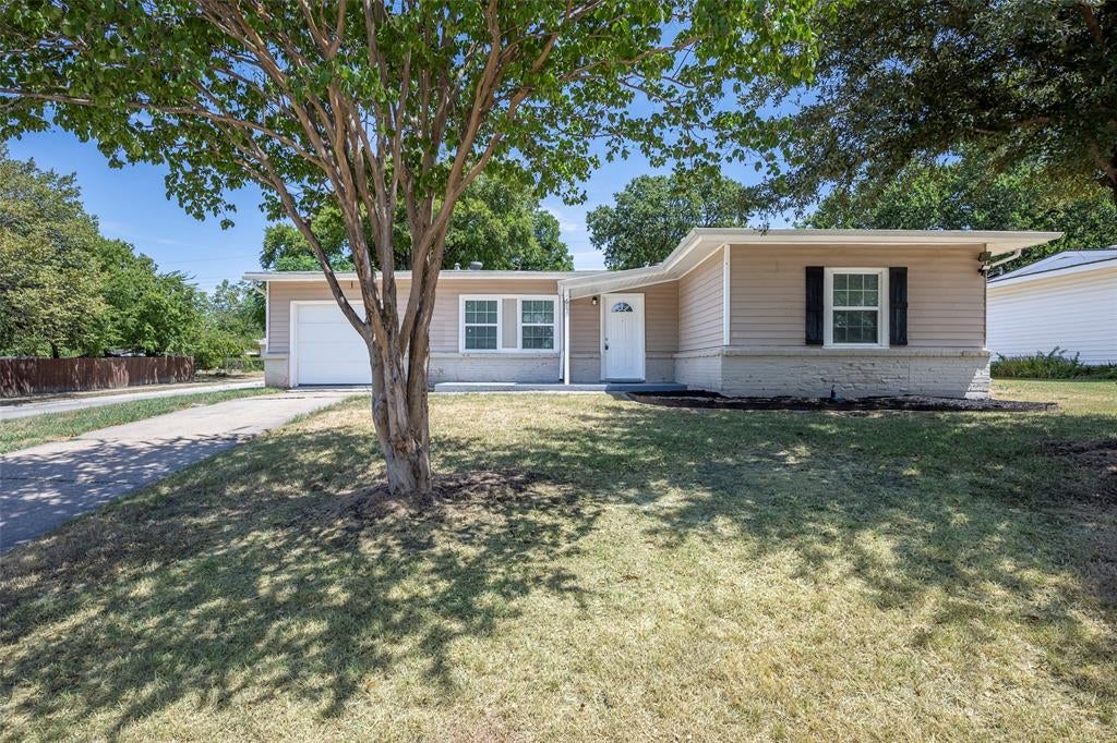 601 Biggs Terrace — photo
