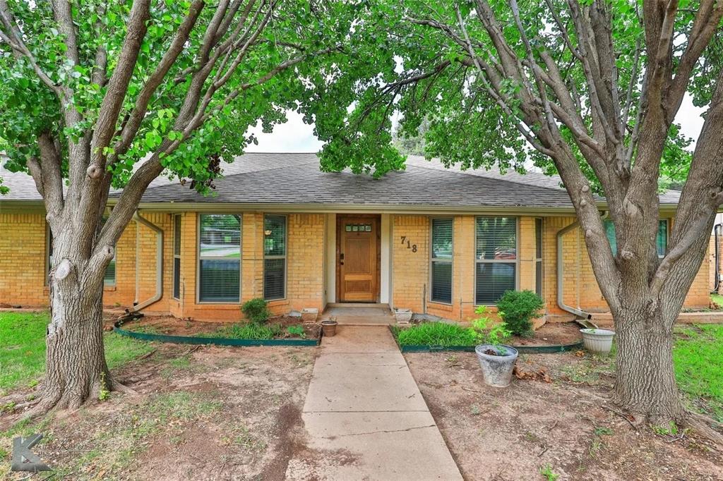 718 Green Valley Drive — photo