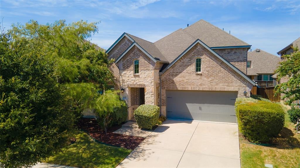 16105 Benbrook Boulevard — photo