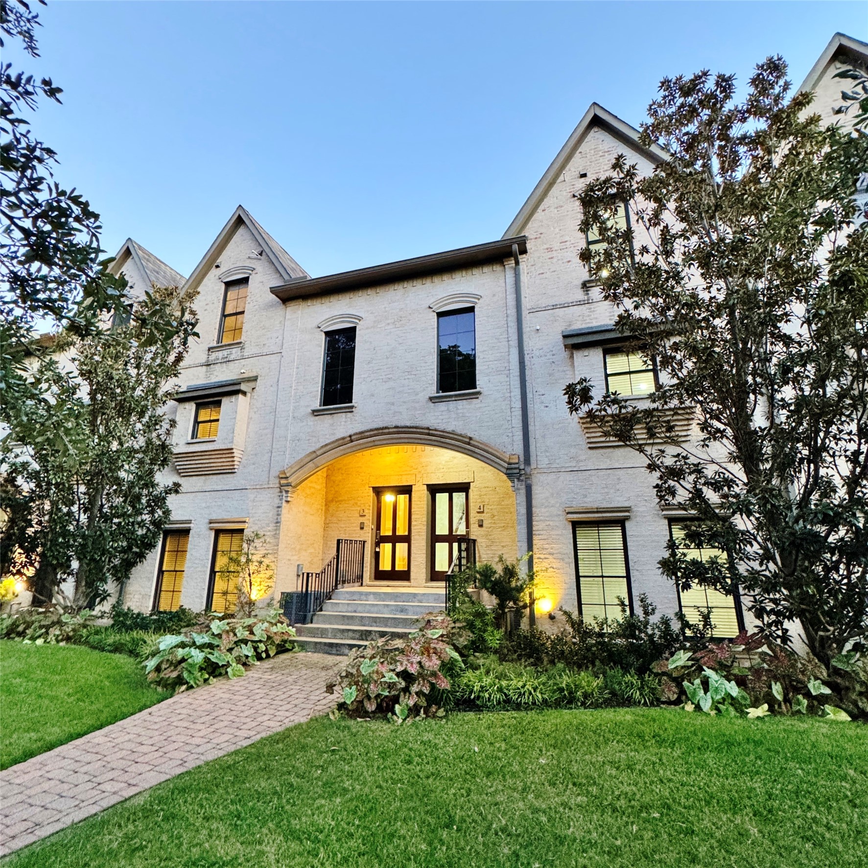 4153 Hyer Street Unit 11 — photo