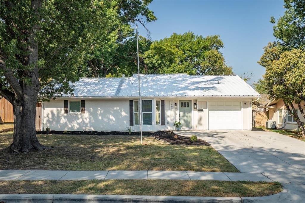 805 NW 14th Street — photo