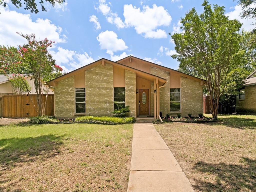 912 Whitehall Drive — photo