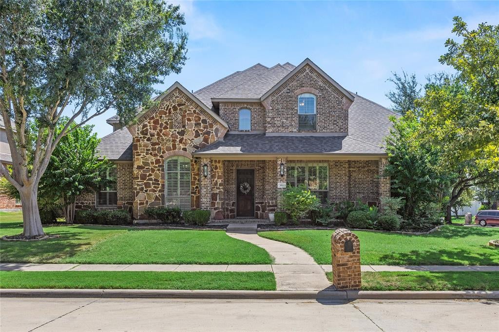 10974 Apple Valley Drive — photo