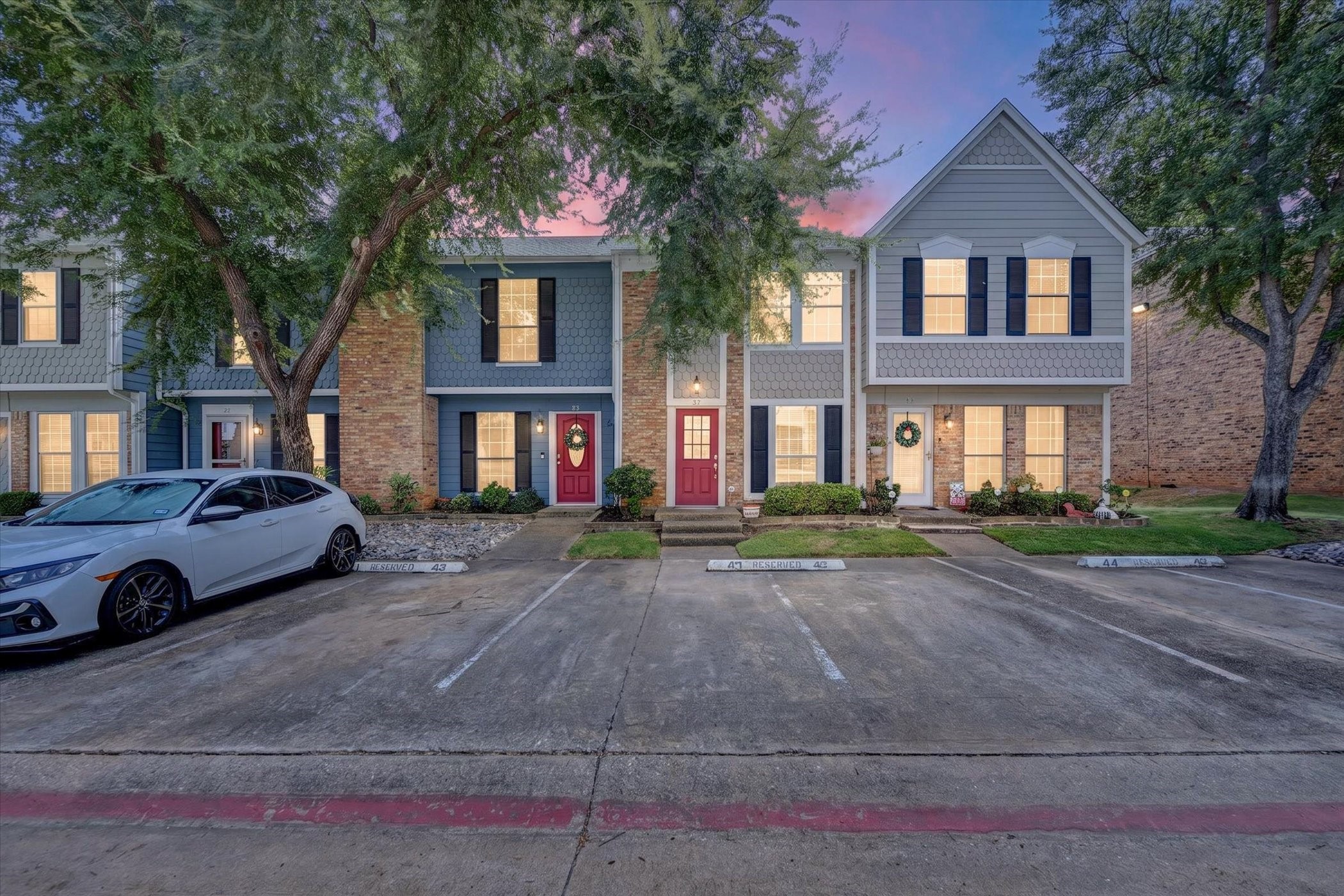 43 Abbey Road, Euless, TX 76039 — photo 2
