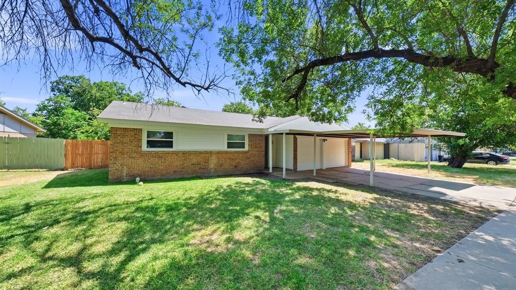 744 Windsor Drive — photo