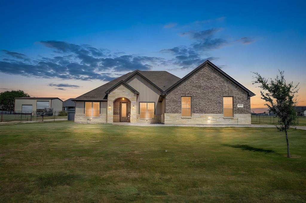 8032 County Road 1006 — photo