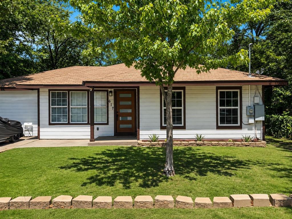617 Mccubbin Street — photo