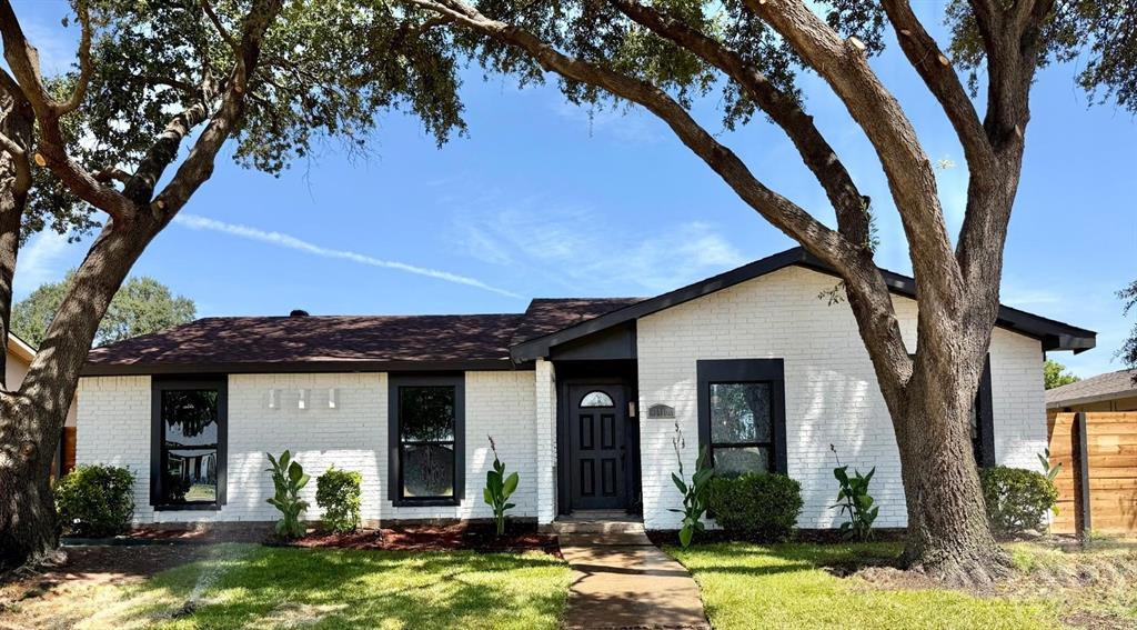 1810 Sandra Lane — photo