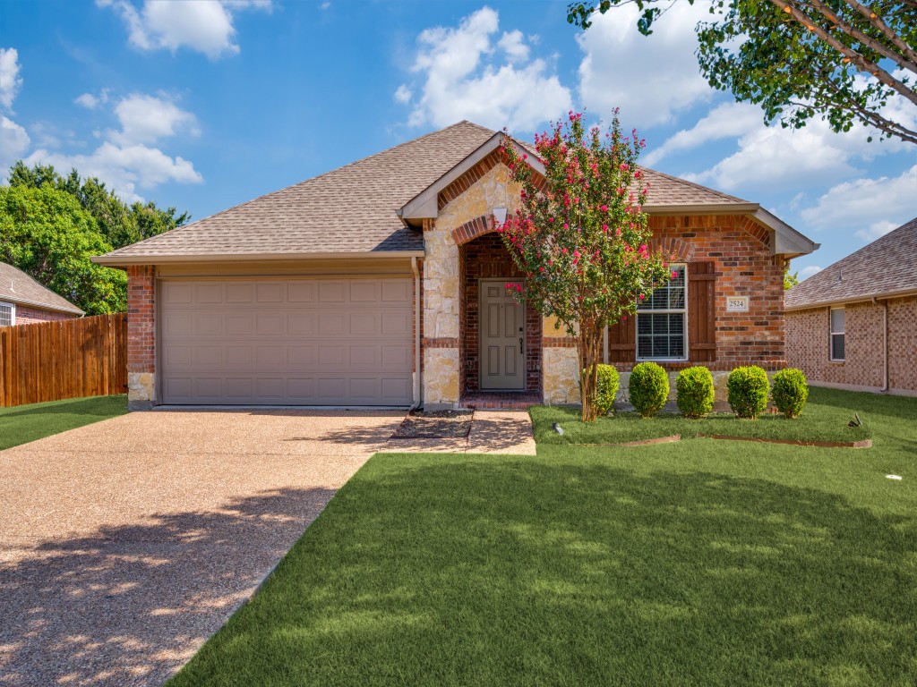 2524 Navasota Drive — photo