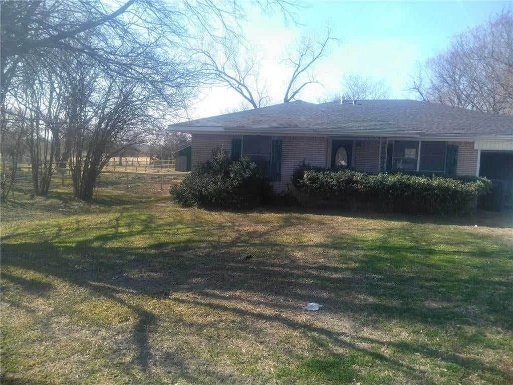 1211 Wolfe City Drive — photo
