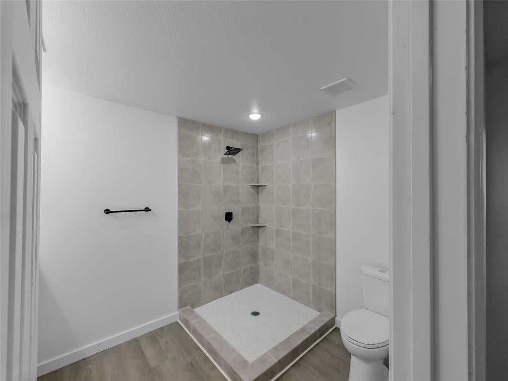 1411 Swiss Street — photo