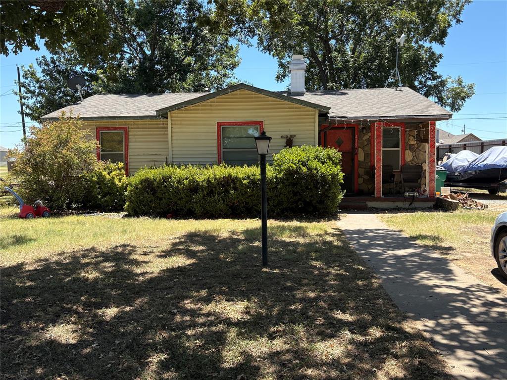 419 E Conner Street — photo
