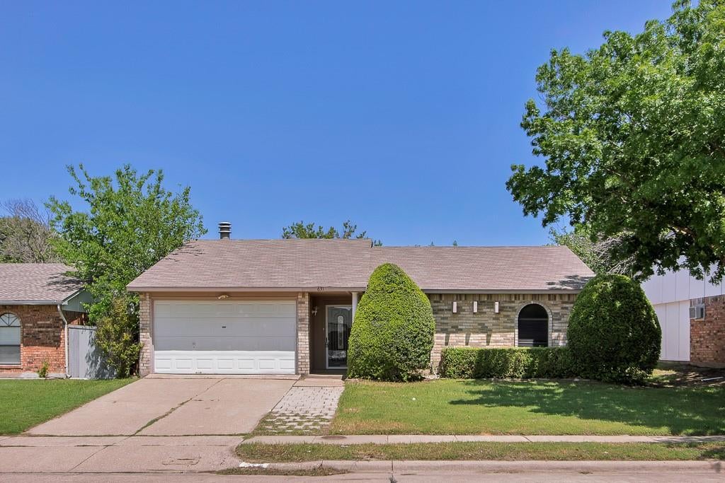 631 Valley View Drive — photo