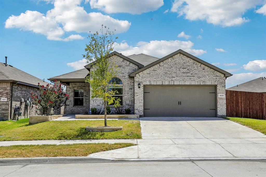 625 Prairie Clover Trail — photo