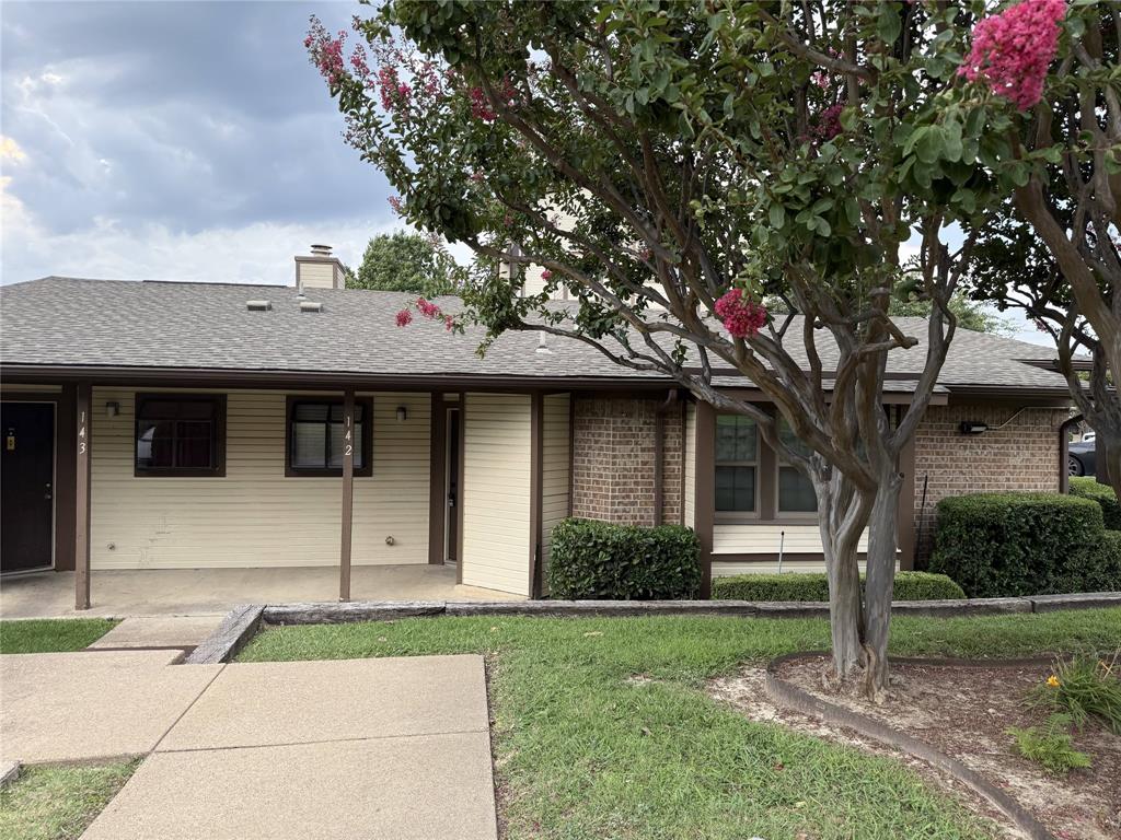 142 Henry M Chandler Drive — photo