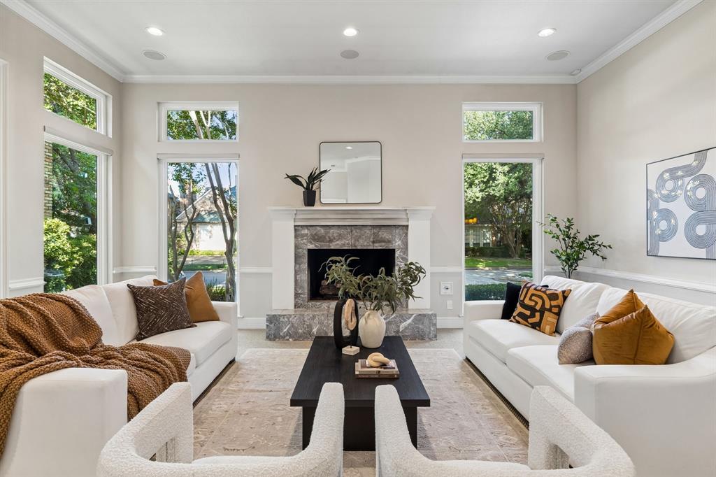 7233 Helsem Bend — photo