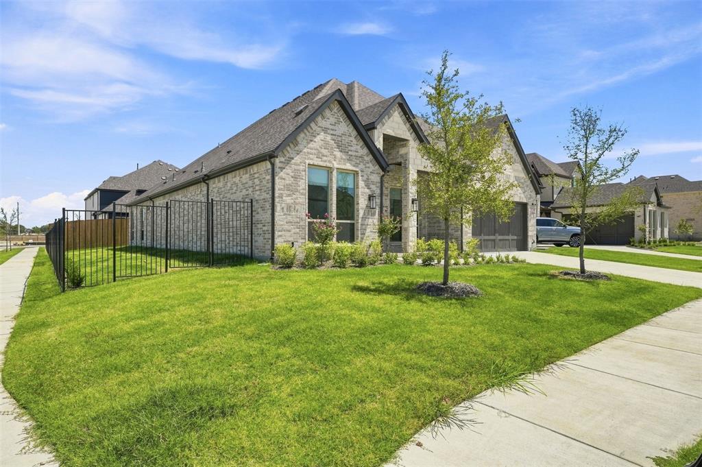 15264 Heartland Drive — photo