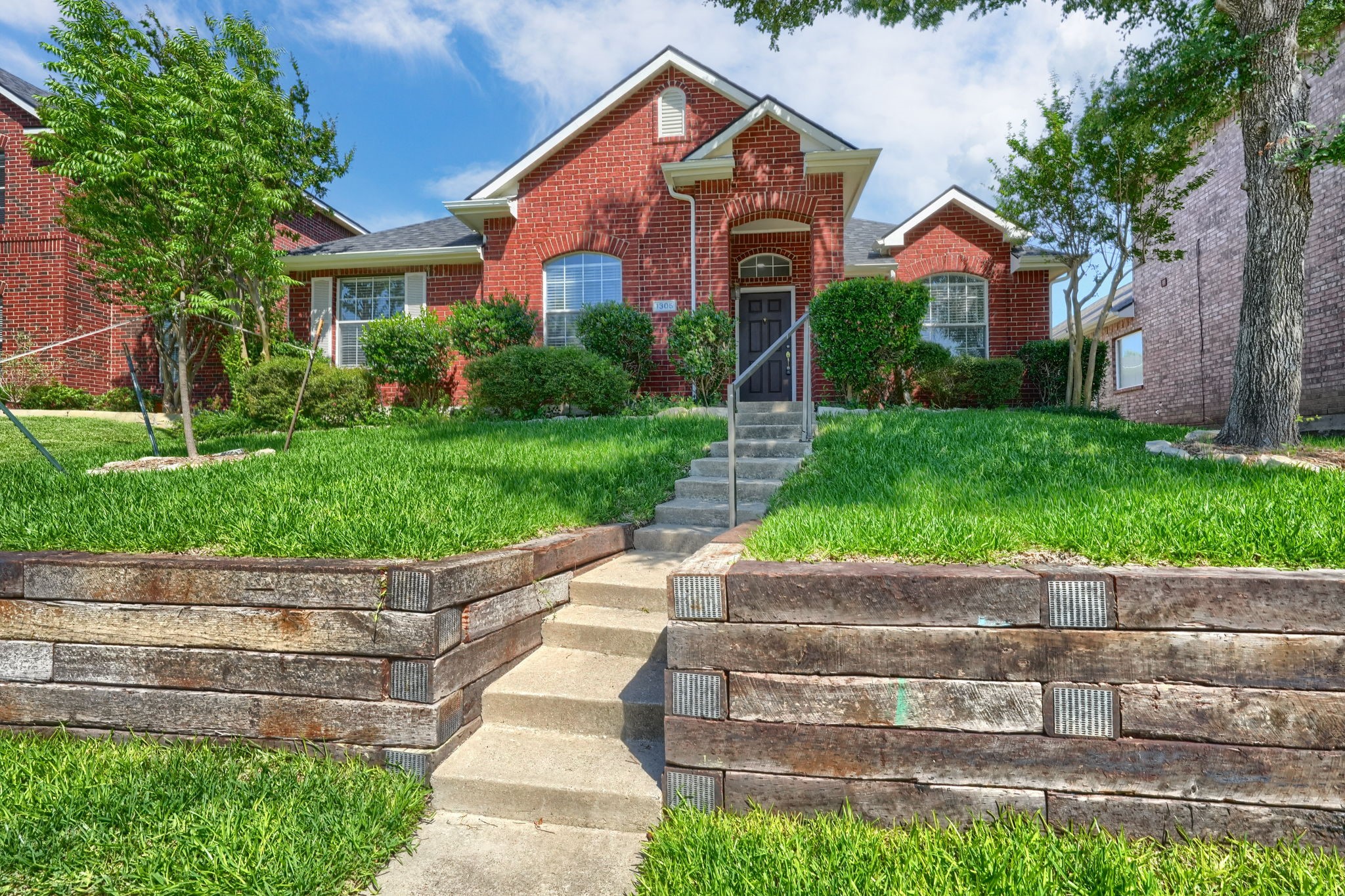1305 Heather Brook Drive — photo