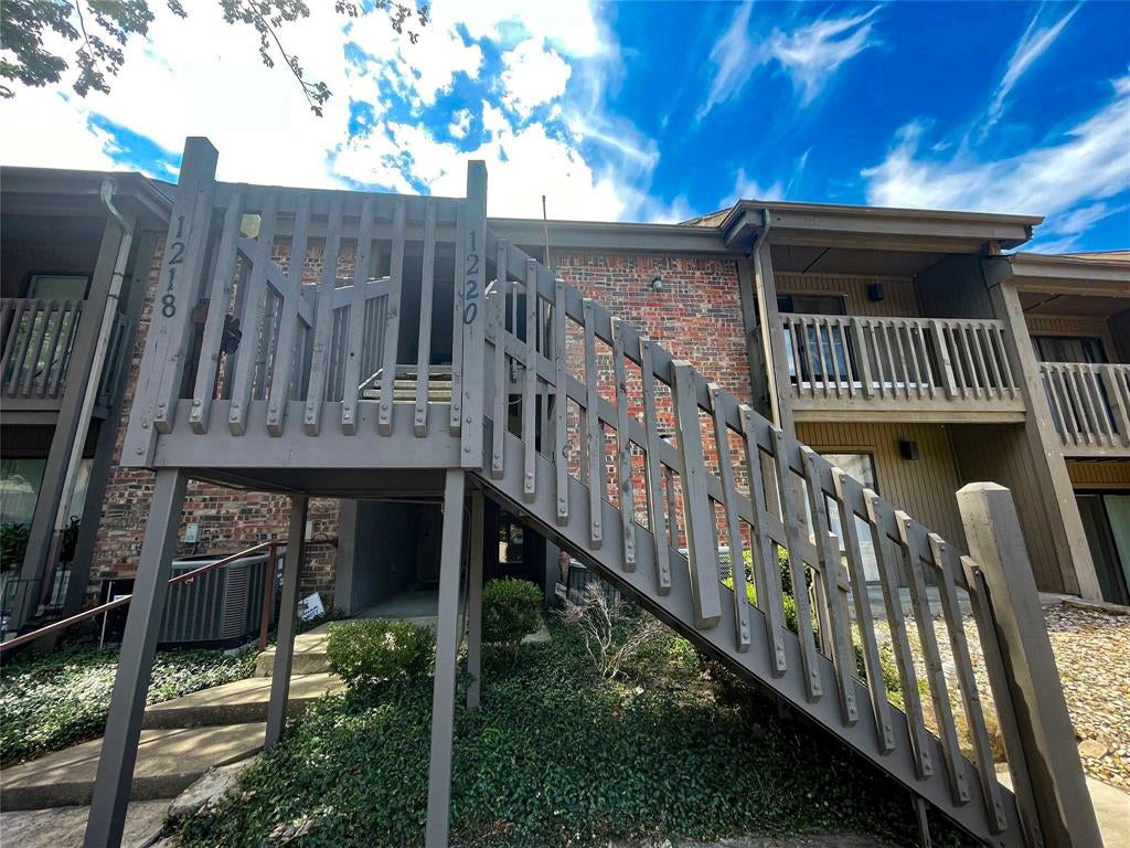 1220 Signal Ridge Place — photo