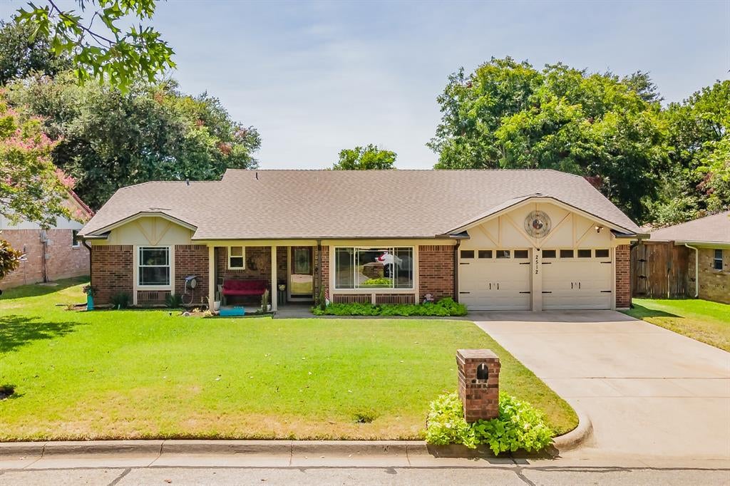 2512 Glassboro Circle — photo