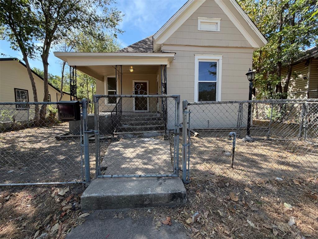 1216 Bessie Street — photo