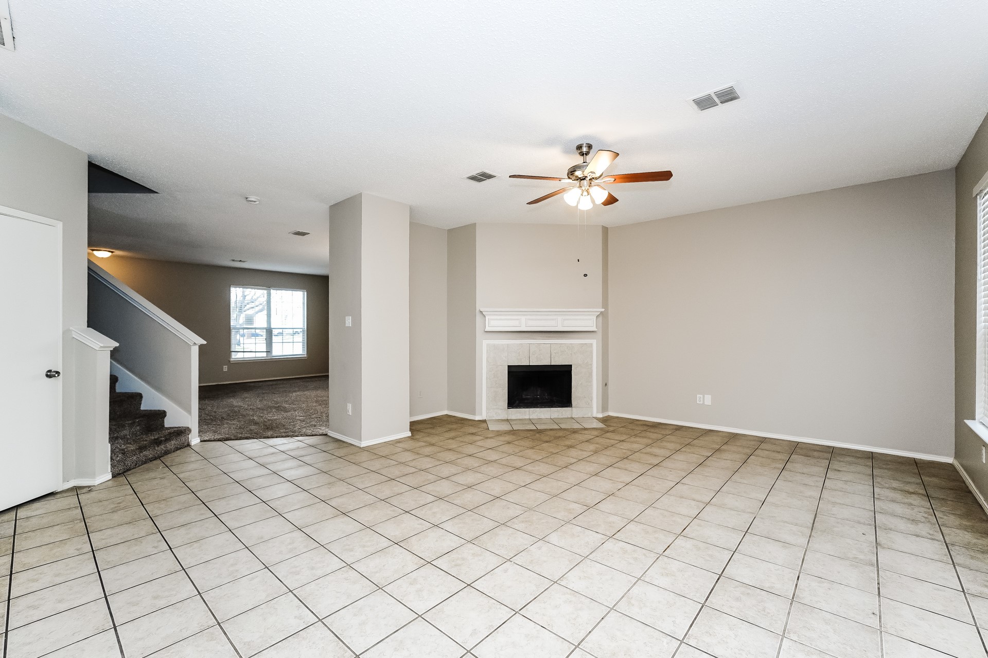7401 Snow Ridge Drive, Fort Worth, TX 76133 — photo 2