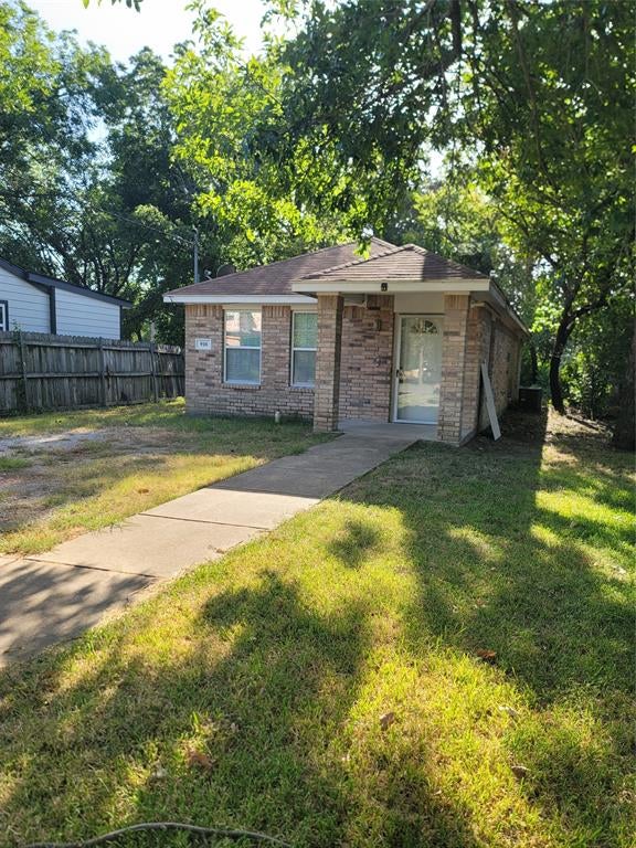 910 S Catherine Street — photo