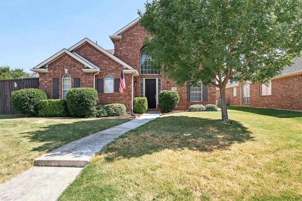 1512 Brewster Drive — photo