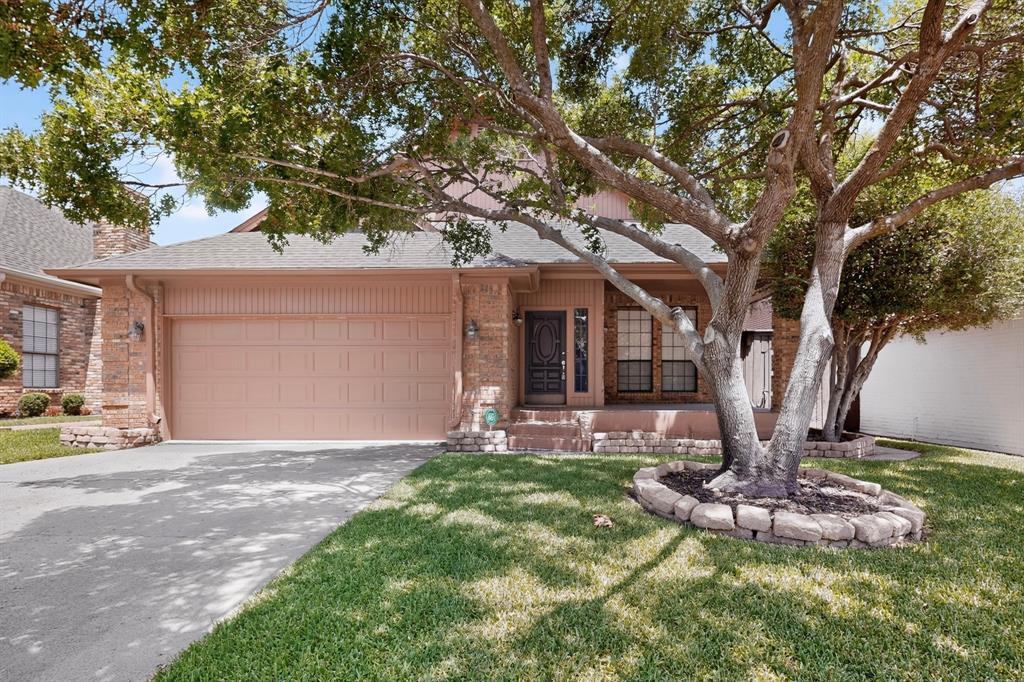 1216 Olde Towne Drive — photo