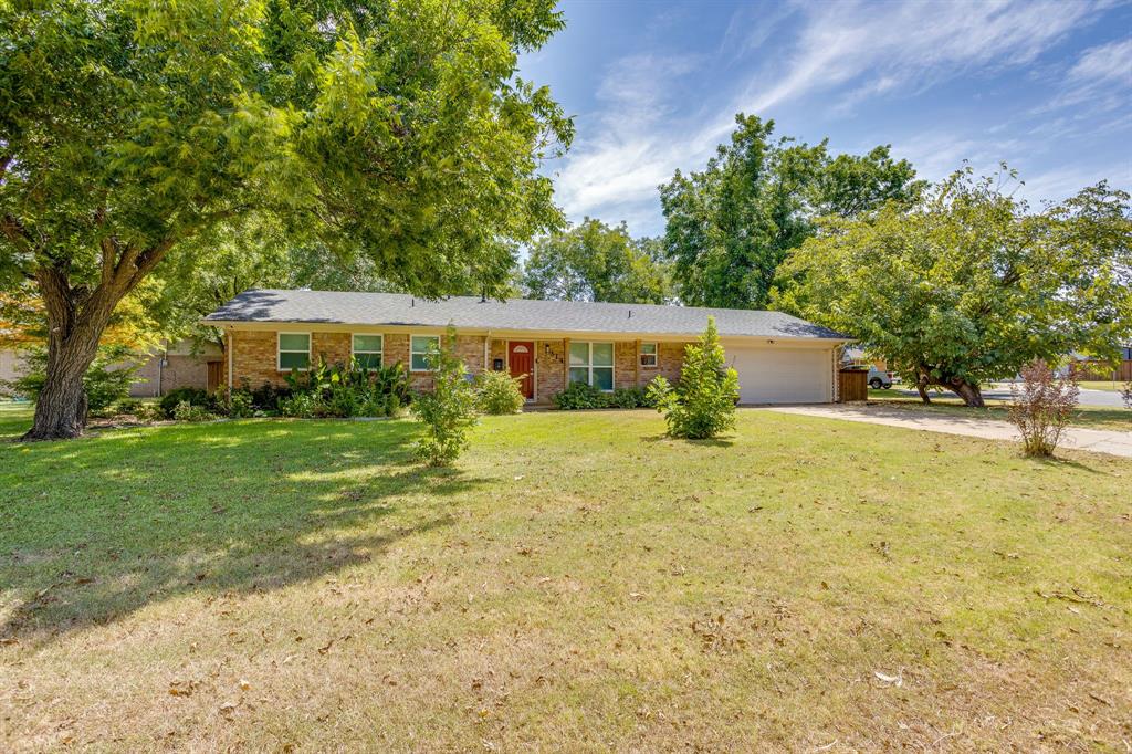 314 Bernice Court — photo