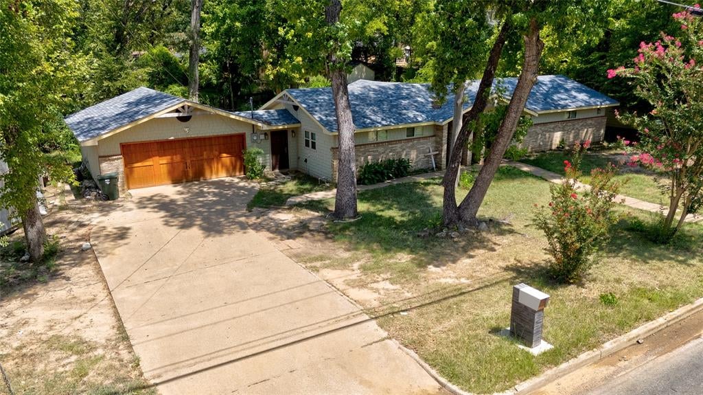 2708 Mcdonald Road — photo