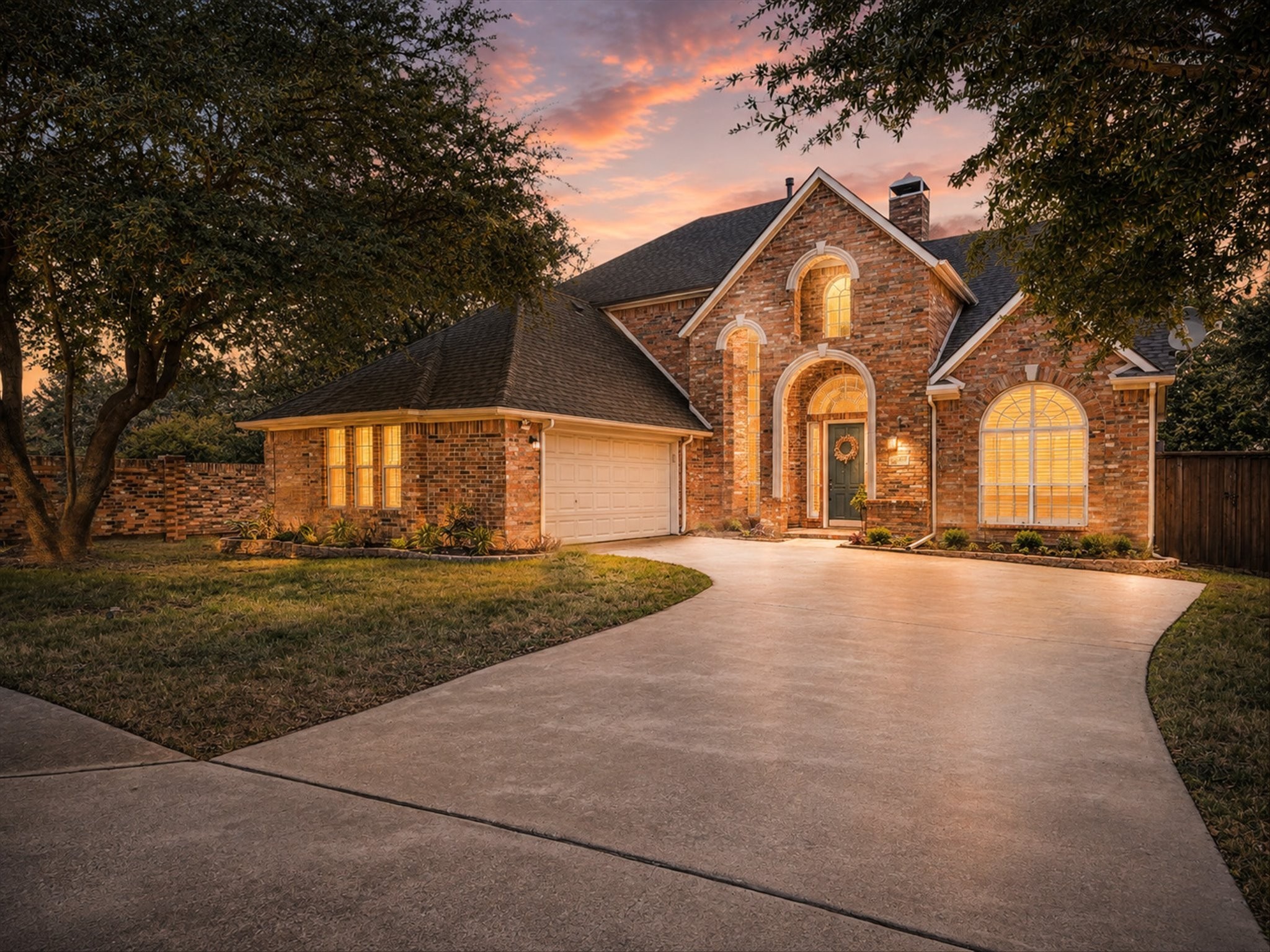 2105 Birdwood Circle — photo