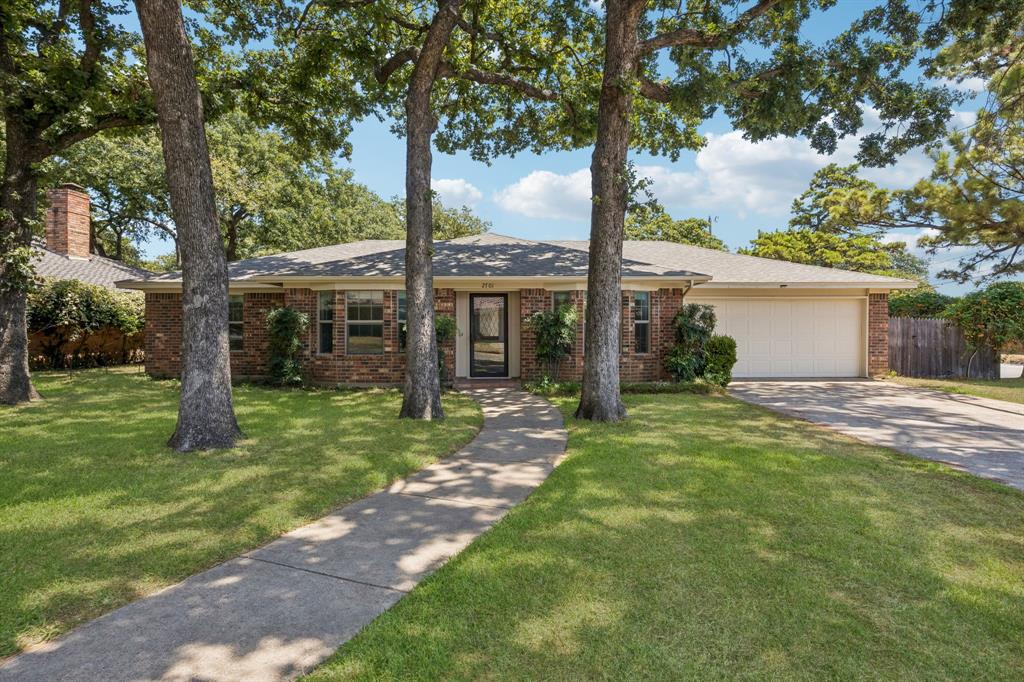 2701 Baldwin Drive — photo