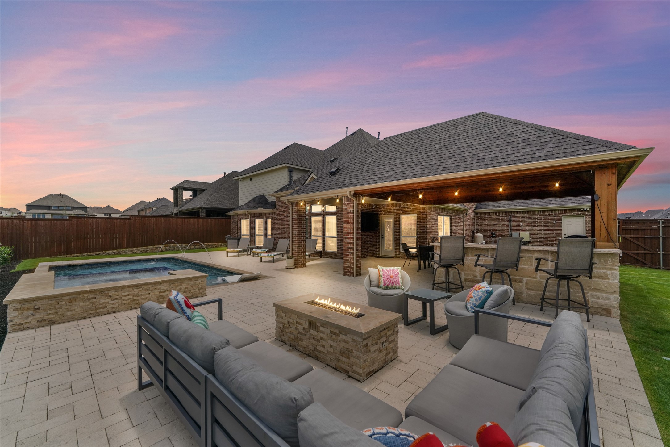 701 Featherstone Lane — photo