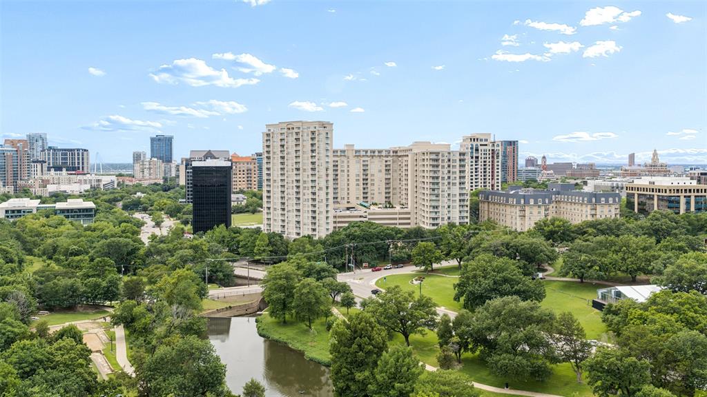 3225 Turtle Creek Boulevard 42 — photo