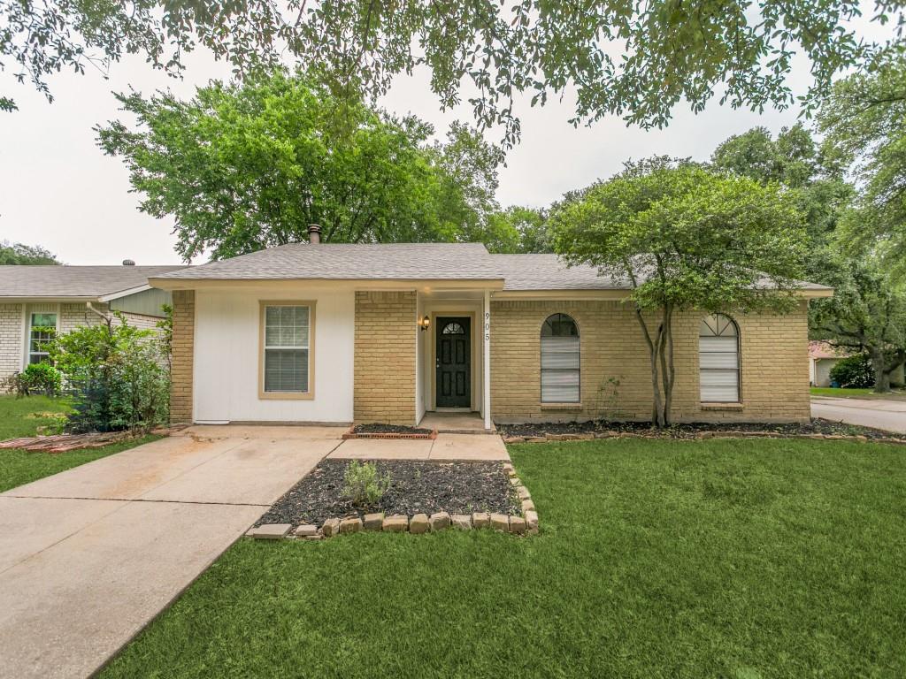 905 Hawthorne Drive — photo