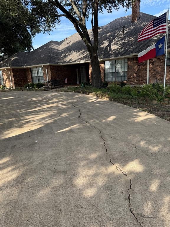 202 Suntide Drive — photo