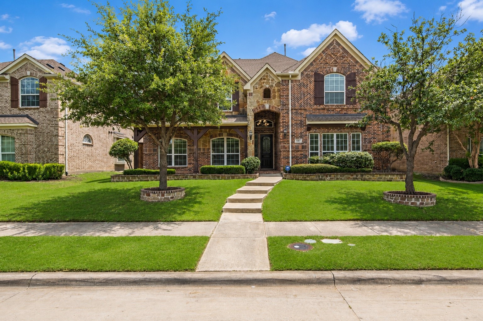 3167 Izabella Court — photo