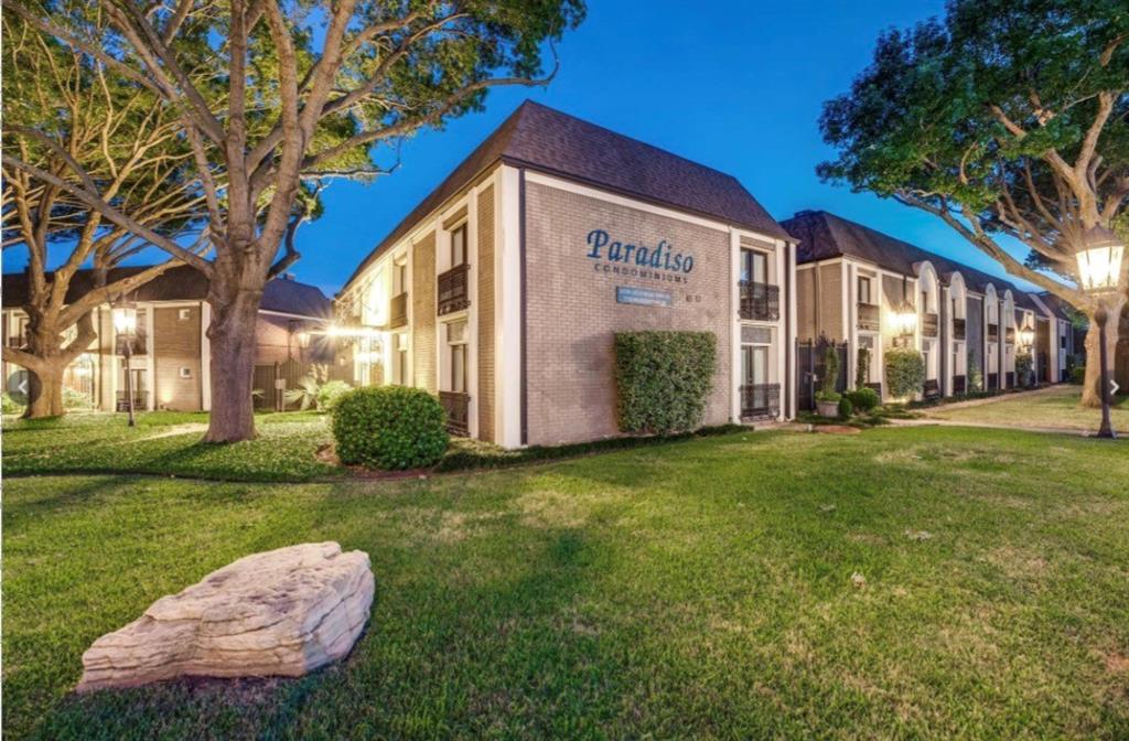 10111 Regal Park Lane 208 — photo